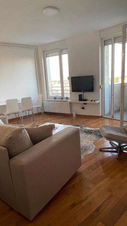 Luka 1718 Apartments Белград Екстериор снимка