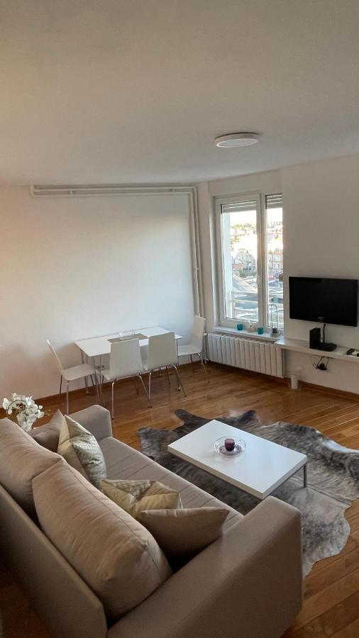 Luka 1718 Apartments Белград Екстериор снимка
