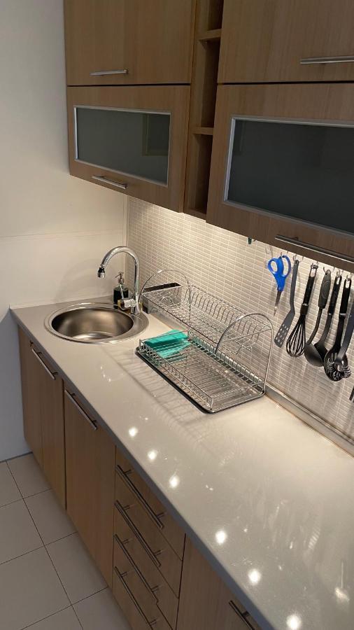 Luka 1718 Apartments Белград Екстериор снимка