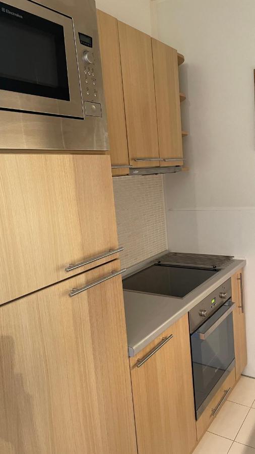 Luka 1718 Apartments Белград Екстериор снимка